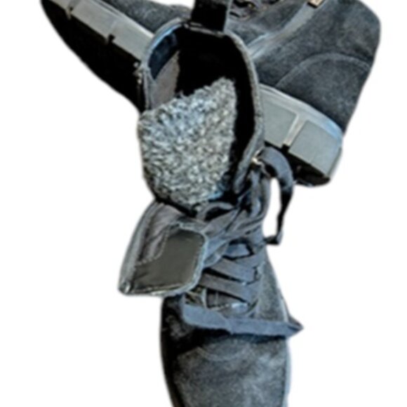 Blondo, like new, size 9, black suede, Women's boot - Picture 4 of 5